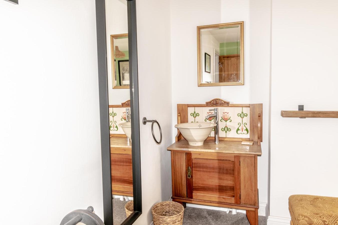 Stylish 2 Bedrooms Cosy & Bright Cottage, Pet Friendly, Sleeps 5, Titchfield Village - Summer Special Offer!! - By Blue Puffin Stays Exteriér fotografie